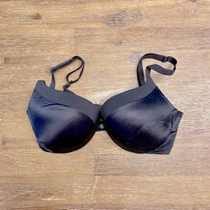 Victoria secret 32D push-up bra